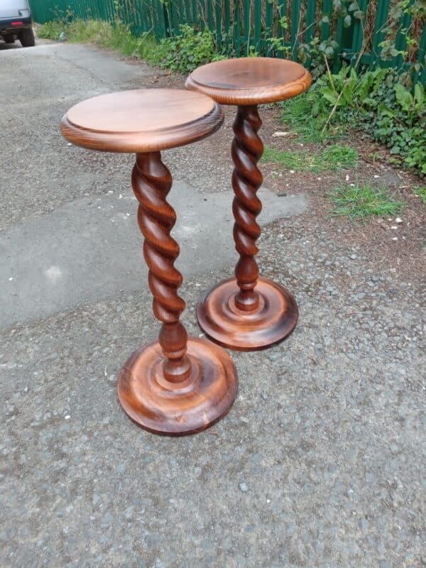 A PAIR OF BARLEY TWIST STANDS Antique Furniture 4