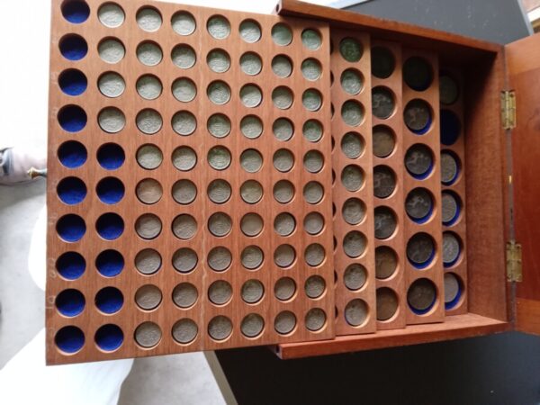 A COLLECTORS COIN BOX WITH SO MANY COINS IN. - Image 6