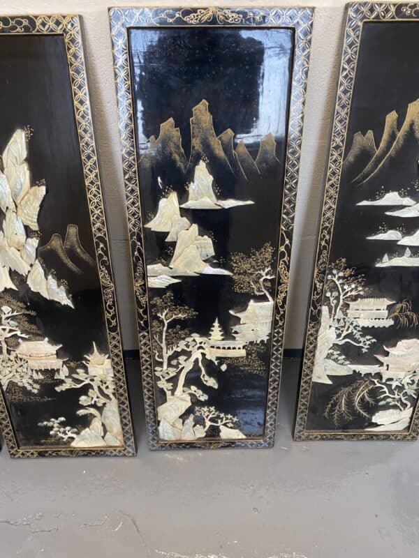 Large 20th century oriental screen Antique Furniture 12