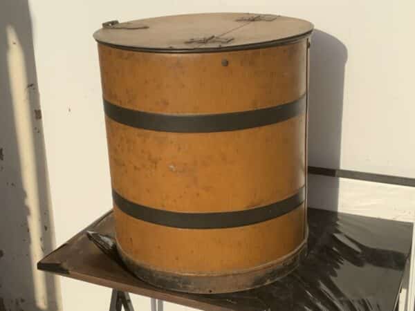 Toleware Flour tin container - Image 10