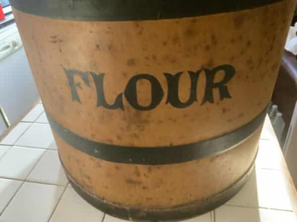Toleware Flour tin container Antique Collectibles 25