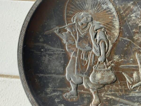Japanese Momo serving dish Bronze Meiji period - Image 5