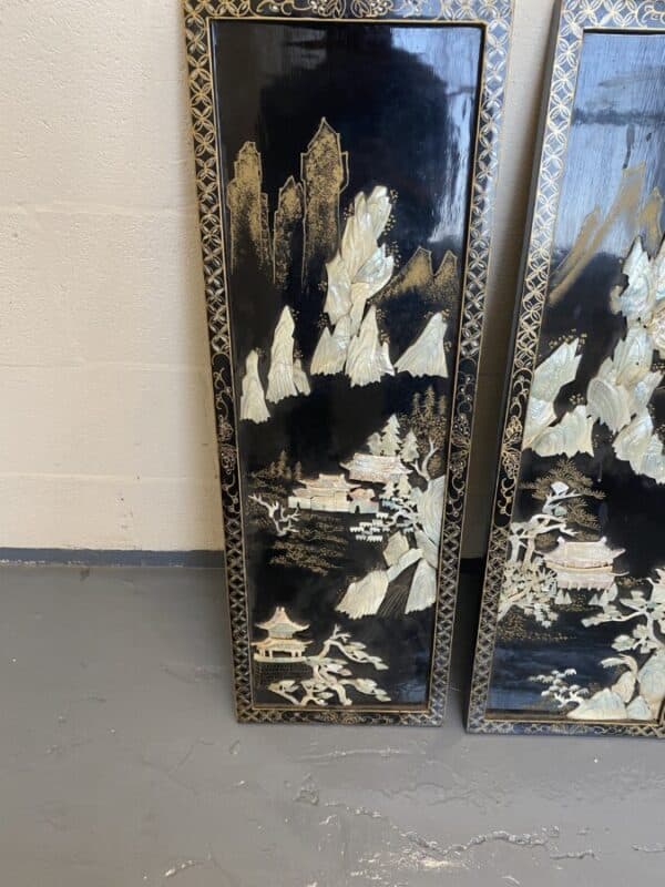 Large 20th century oriental screen Antique Furniture 6