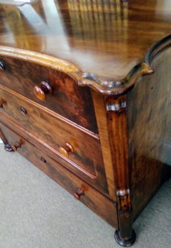 Burr Walnut Chest of Draws - Image 6