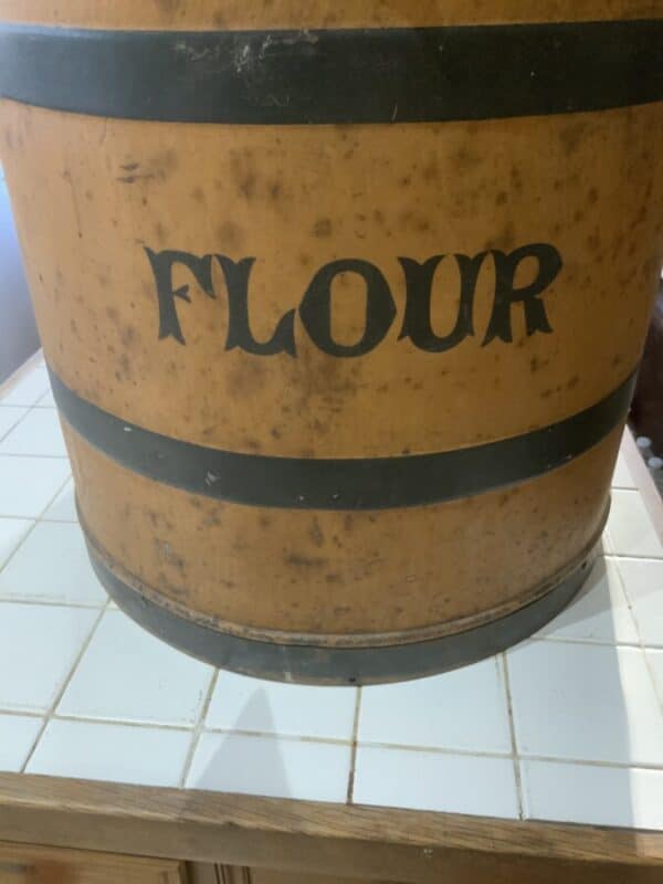 Toleware Flour tin container Antique Collectibles 29