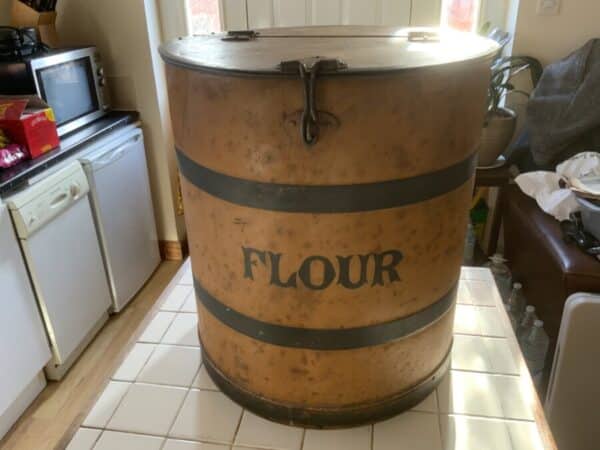 Toleware Flour tin container Antique Collectibles 14