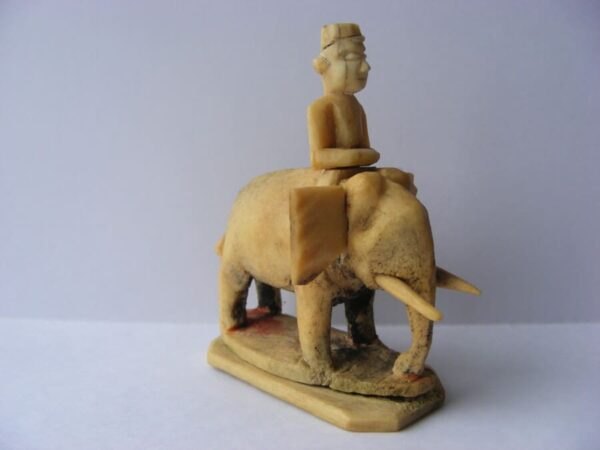 A Rare Early Islamic Bone Chess piece BISHOP fil Elephant with RIDER Egypt c1,000 years old ancient Antiquities 3