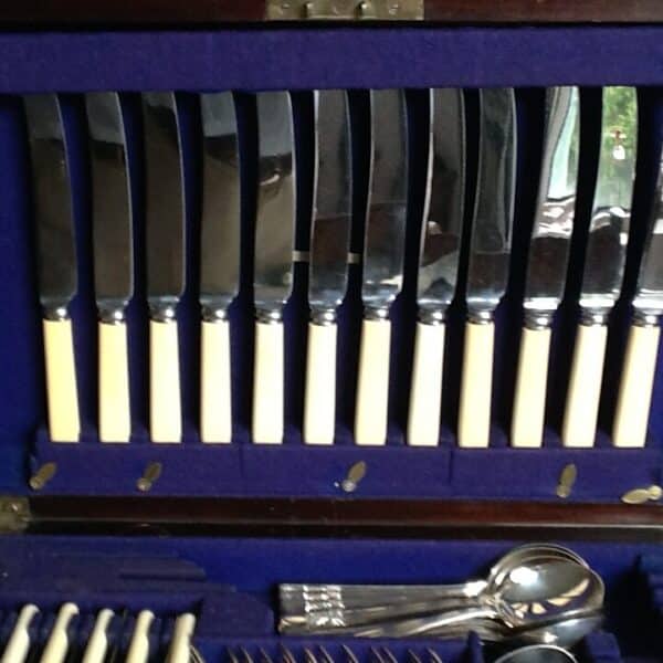 2 DRAWER BOXED SET of CUTLERY 100 pieces SHEFFIELD. 'DE MONTFORT' - Image 5