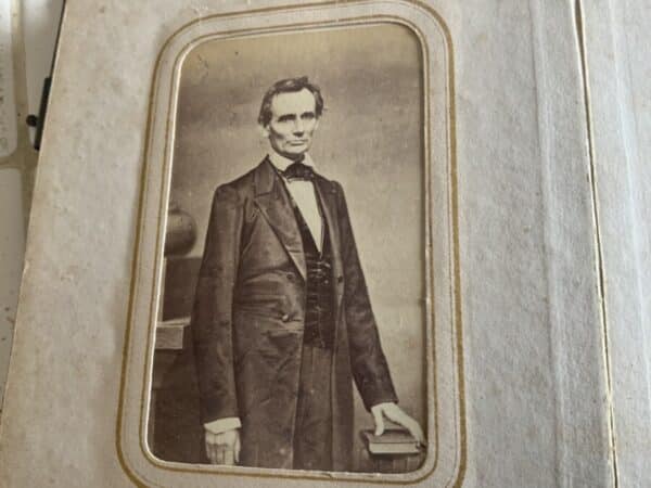 Abraham Lincoln's English side of Family's Album