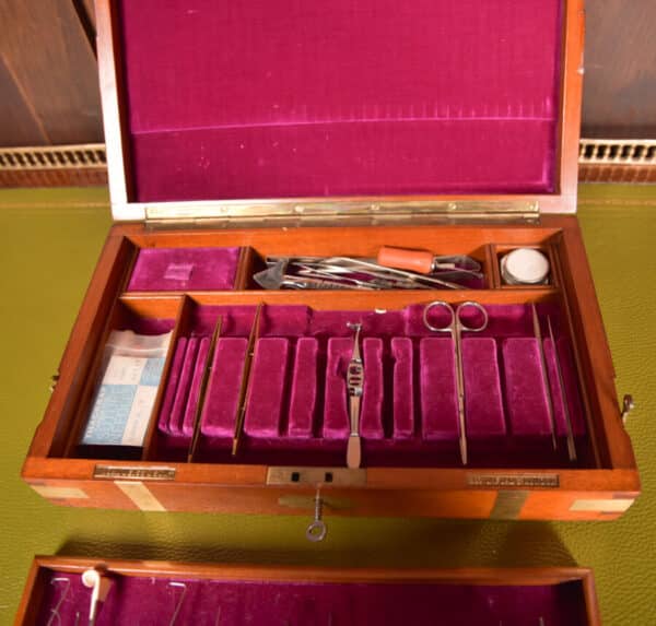 John Weiss & Son Dentist Set SAI2662 John Weiss Antique Boxes 6