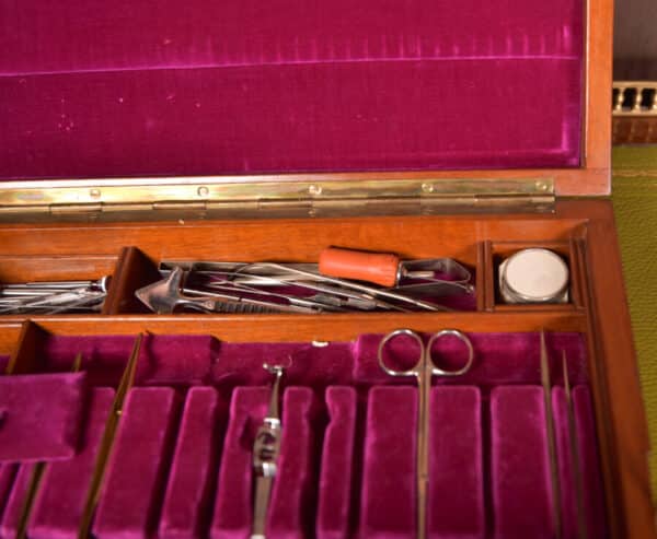 John Weiss & Son Dentist Set SAI2662 John Weiss Antique Boxes 4