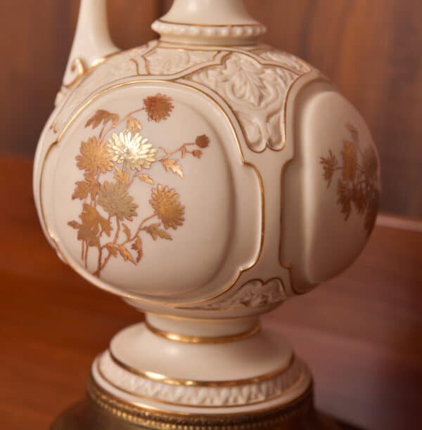 Royal Worcester Jug Lamp SAI2669 Royal Worcester Antique Ceramics 5