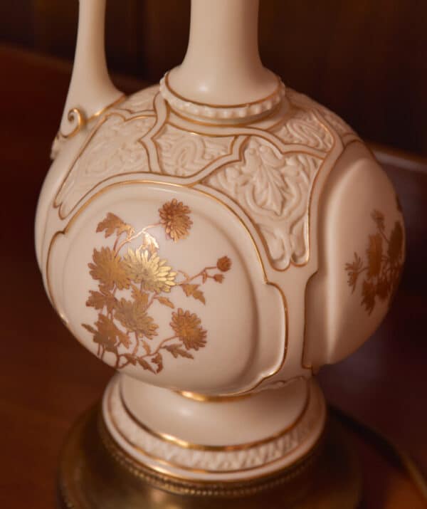 Royal Worcester Jug Lamp SAI2669 Royal Worcester Antique Ceramics 11