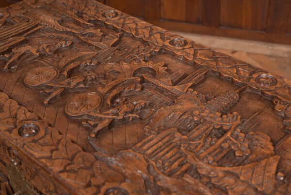 Chinese Camphor Wood Storage / Blanket Box SAI2671 - Image 3