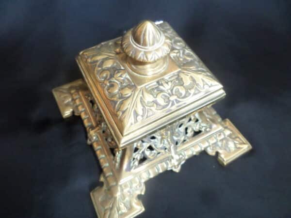 HEAVILY PIERCED BRASS INKWELL. EDWARDIAN - Image 2
