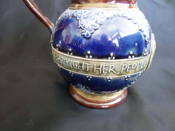 A ROYAL DOULTON COMMEMORATIVE QUEEN VICTORIA JUG Antique Ceramics 6