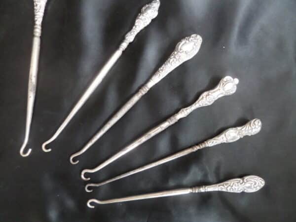 A COLLECTION OF VICTORIAN BUTTON HOOKS (many Silver Hallmarked) Antique Collectibles 4