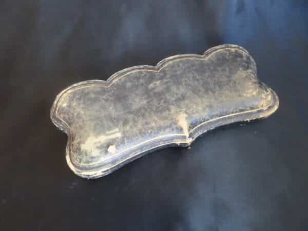 A VICTORIAN (1870) LADIES SHOE & GLOVE ACCESSORY - Image 5