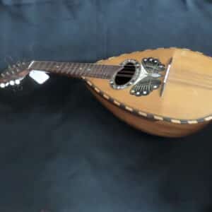 AN ITALIAN MANDOLIN-with strings! Antique Musical Instruments