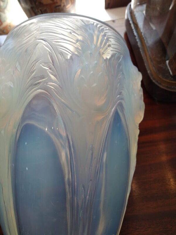 Verlys Art Glass Vase - Image 4