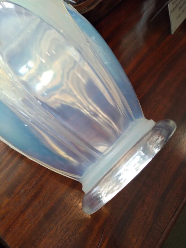 Verlys Art Glass Vase - Image 2