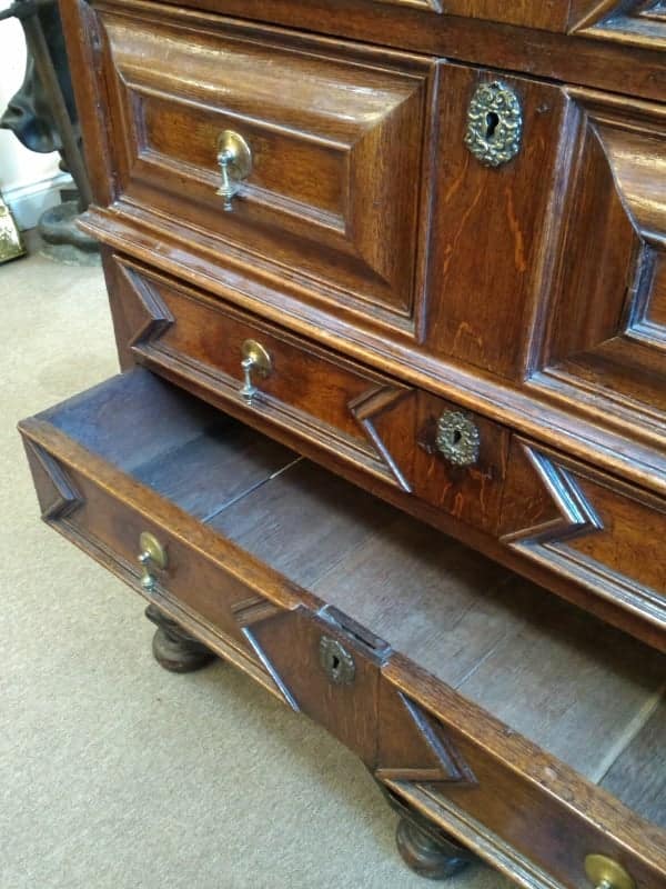 William and Mary Two over Four Chest of Draws chest of draws Antique Furniture 4