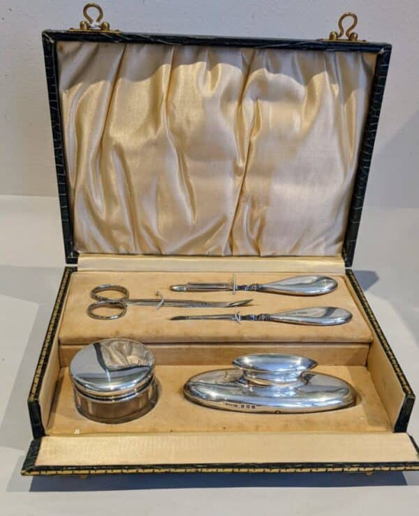 Boxed Manicure Set