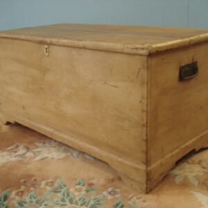 Early 19th Century pine blanket chest with interior drawers & candle Antique Chests