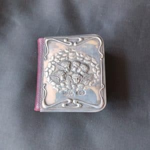A MINIATURE BOOK of COMMON PRAYER-SILVER COVER Hall marked miniature Antique Collectibles