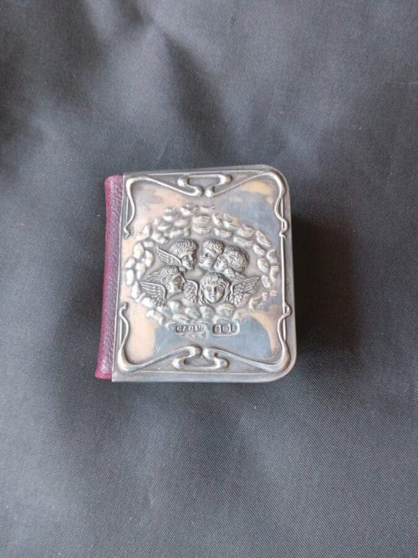 A MINIATURE BOOK of COMMON PRAYER-SILVER COVER Hall marked miniature Antique Collectibles 3