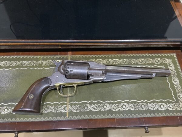 Remington .44 revolver New Model 1850’s Antique Guns, Swords & Knives 3