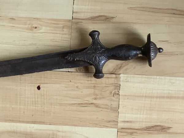 Talwar early 17th century Antique Swords 5