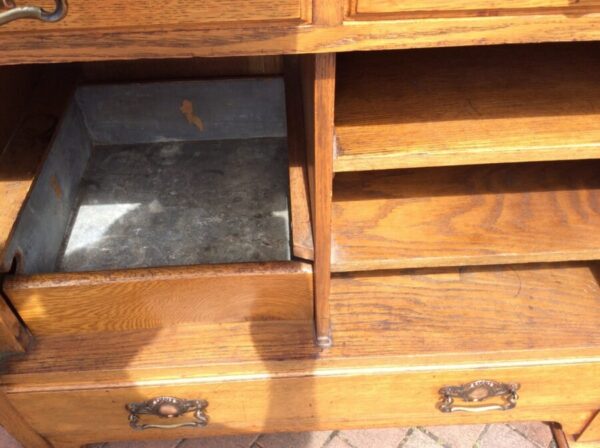 Arts and Crafts Oak Sideboard - Image 8