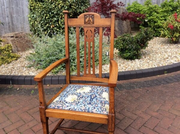 Set of Eight Arts and Crafts Dining Chairs - Image 4