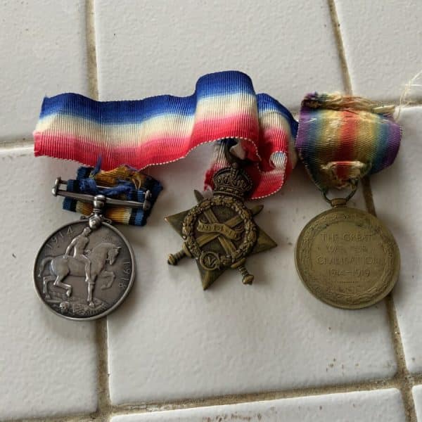 1WW MEDALS TO SOLDIER OF THE 12TH Hampshire Regiment Antique Collectibles 6