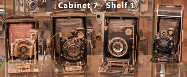 Exceptionally Rare Private Collection of 402 Vintage Cameras - Image 15