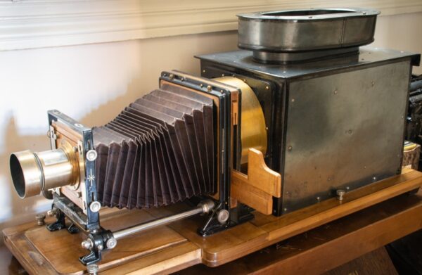 Exceptionally Rare Private Collection of 402 Vintage Cameras - Image 49