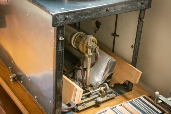 Exceptionally Rare Private Collection of 402 Vintage Cameras - Image 51