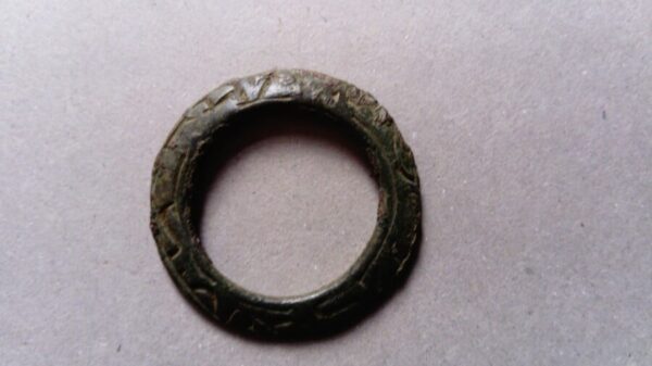 Extremely RARE ancient Islamic Bronze Archer’s Thumb Ring c1,000 years old KUFIC inscription ancient Antiquities 6