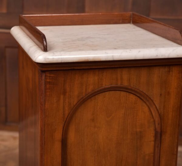 Victorian Mahogany Bedside Cabinet / Pot Cupboard SAI2707 - Image 3