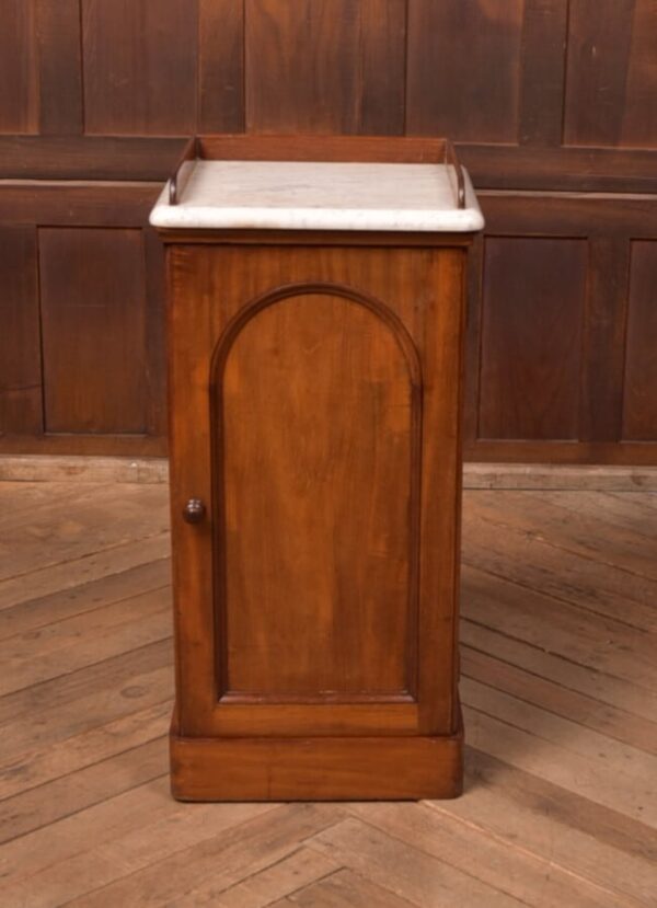 Victorian Mahogany Bedside Cabinet / Pot Cupboard SAI2707 - Image 6