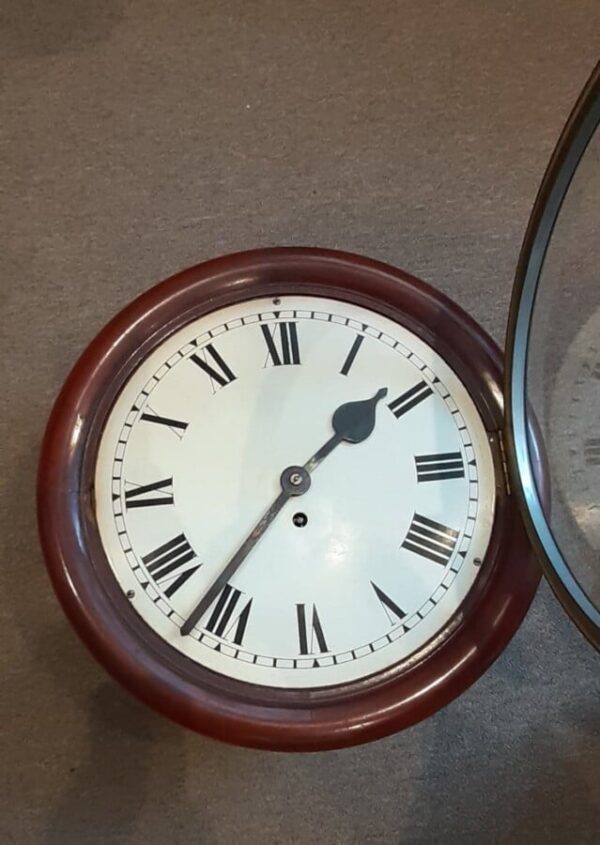 Tameside Station Clock - Image 2