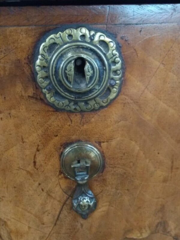William and Mary Low Boy - Image 4