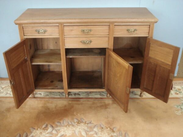 Edwardian Sideboard – Four Drawers and Three Doors Antique Dressers 5