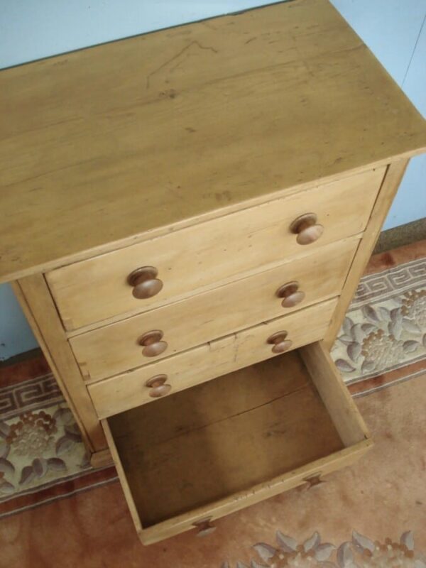 Narrow 19th Century Graduated Four Drawer Chest Antique Chest Of Drawers 5