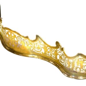 19thc serpentine shaped brass fender Miscellaneous