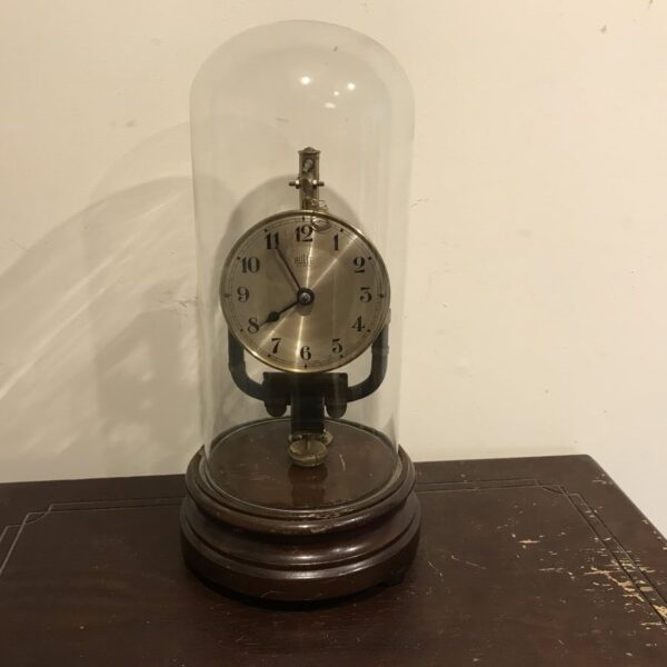 Bulle electric driven glass domed clock