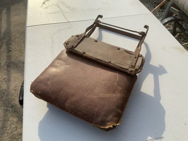 Vintage folding child’s chair original condition - Image 8