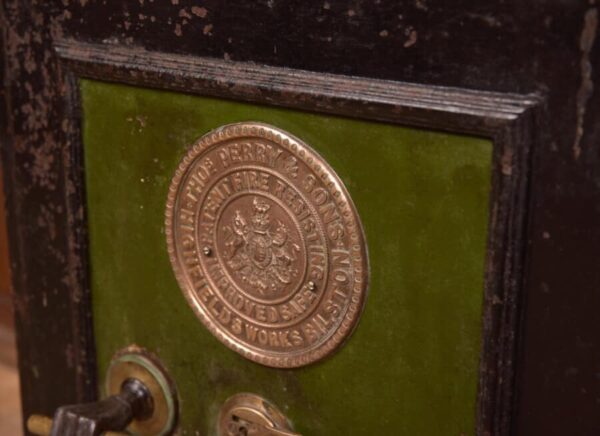 Thomas Perry And Sons Victorian Safe SAI2746 - Image 3