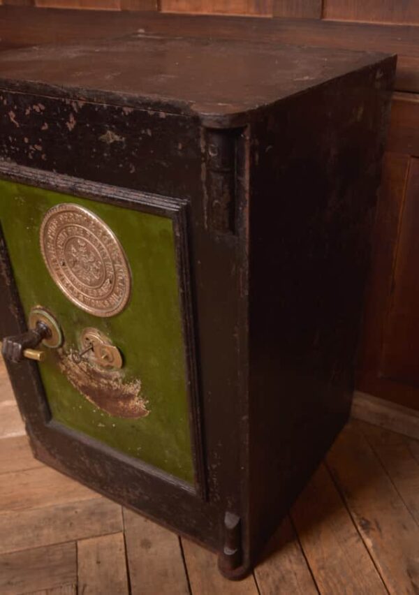 Thomas Perry And Sons Victorian Safe SAI2746 - Image 7